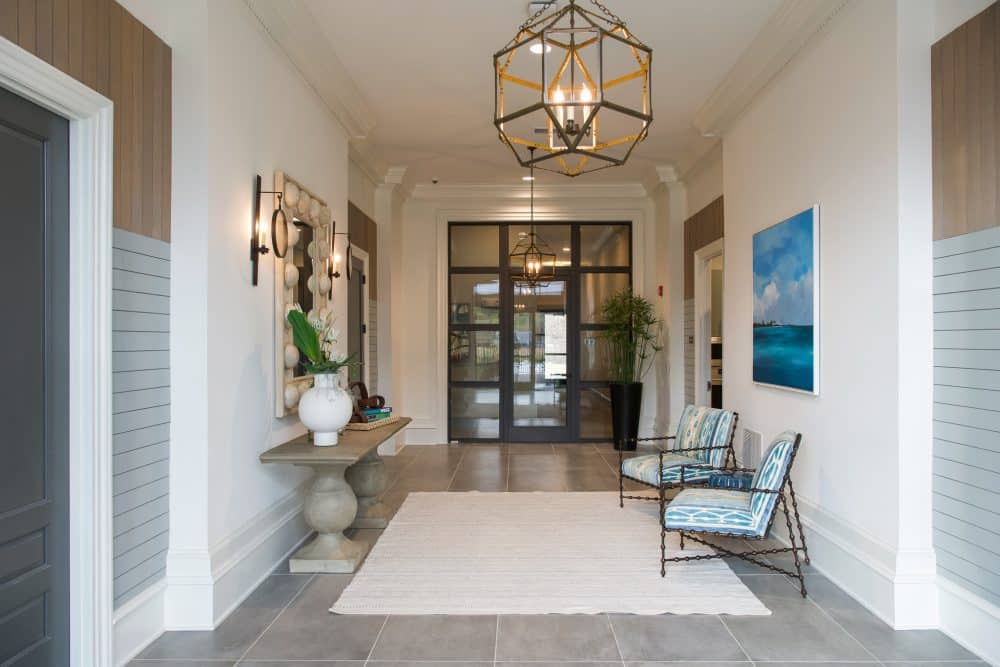 Community entry way with ample seating